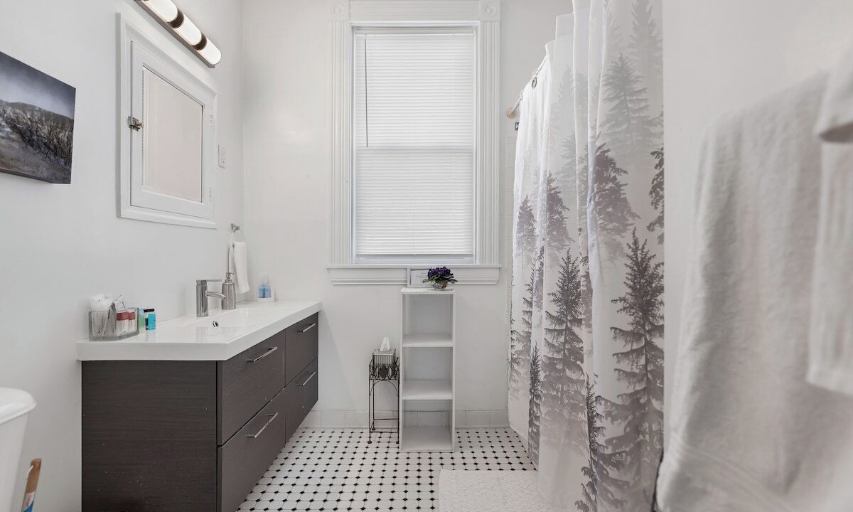 Photo of Bathroom in Walnut Hills