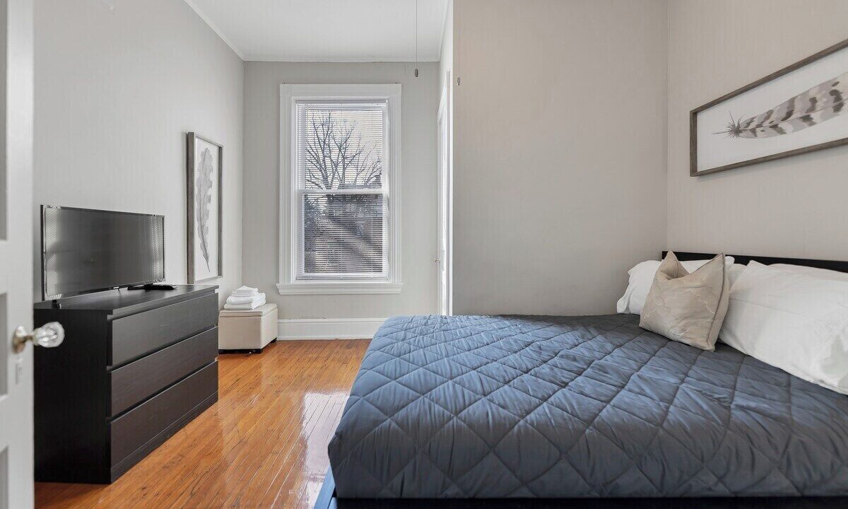 Photo of Bedroom in Walnut Hills