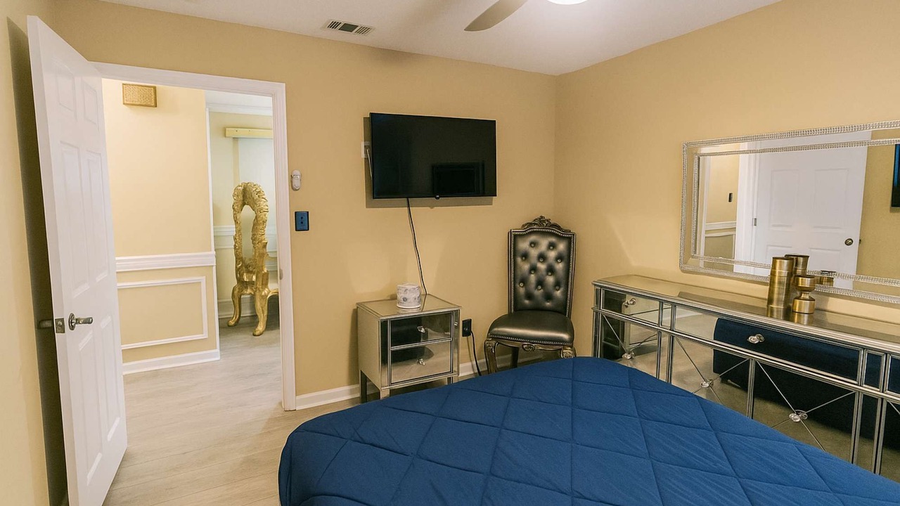 Photo of Bedroom in Garden City