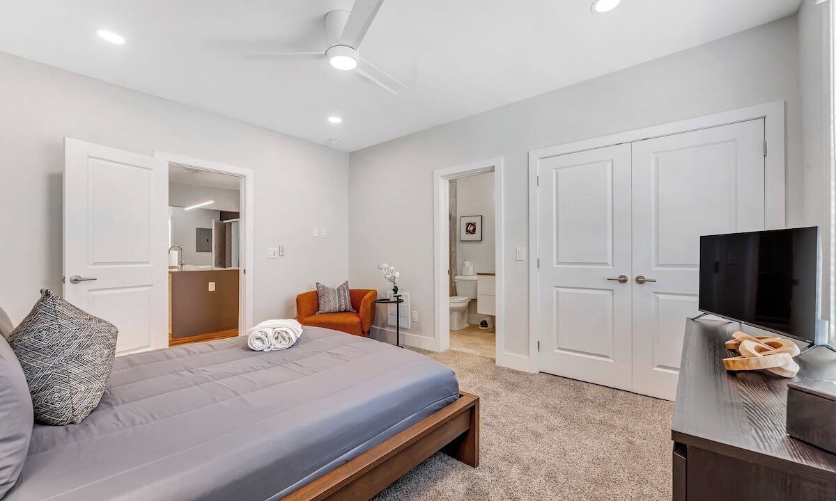 Photo of Bedroom in Walnut Hills
