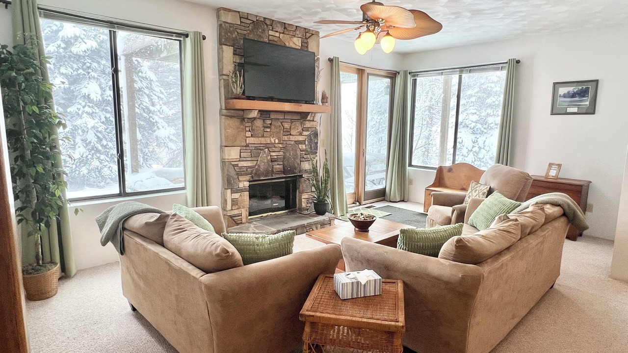 Photo of Bedroom in Hidden Valley