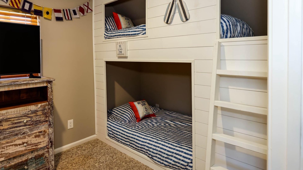 Photo of Bedroom in Sunset Cove