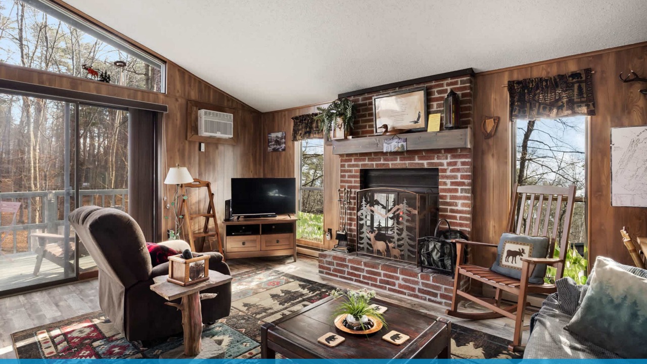 Photo of Livingroom in The Woods