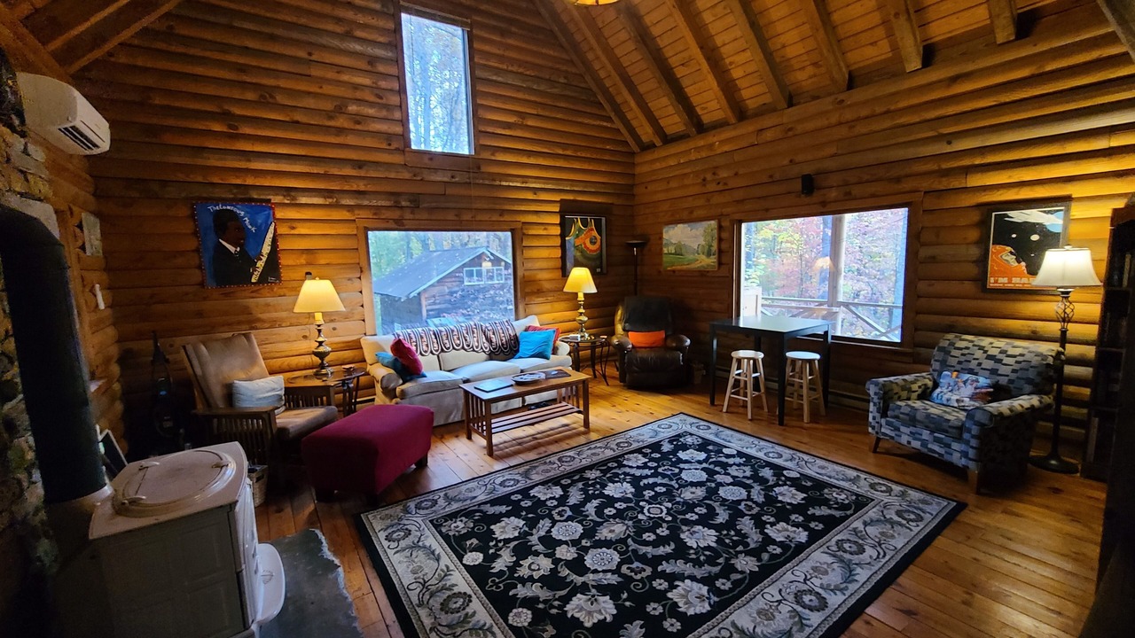 Photo of Livingroom in Black Mountain