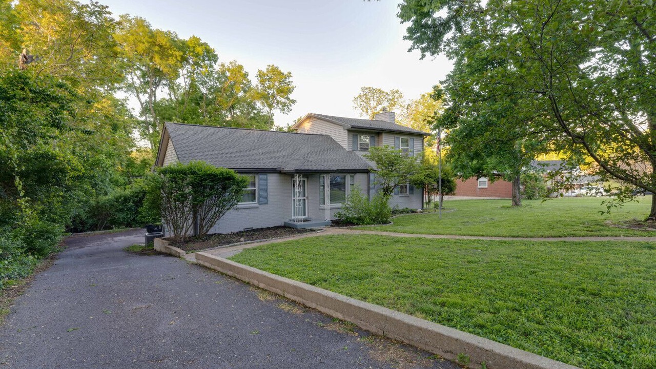 Photo of Outdoor in Donelson
