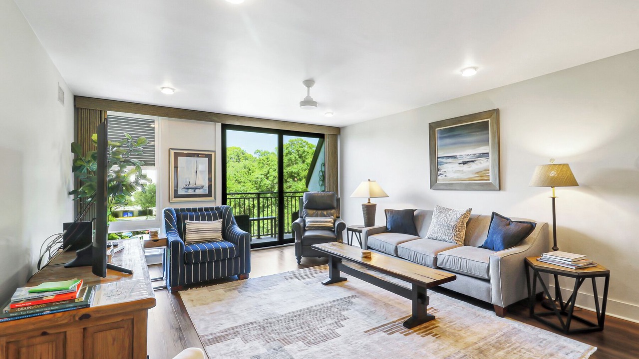 Photo of Livingroom in Harbour Town