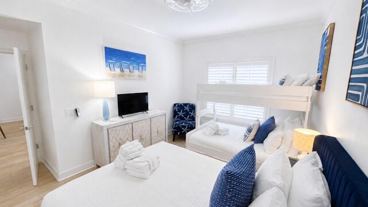 Photo of Bedroom in North Forest Beach