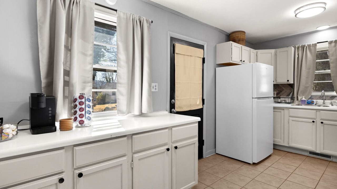 Photo of Kitchen in Oak Ridge