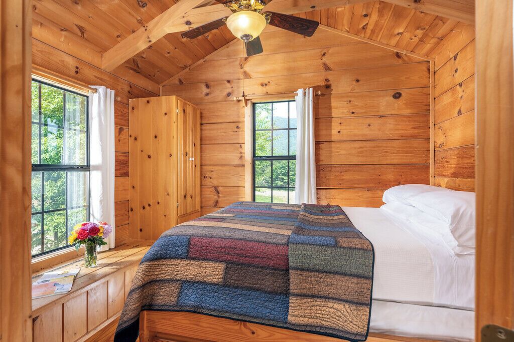 Photo of Bedroom in Candler