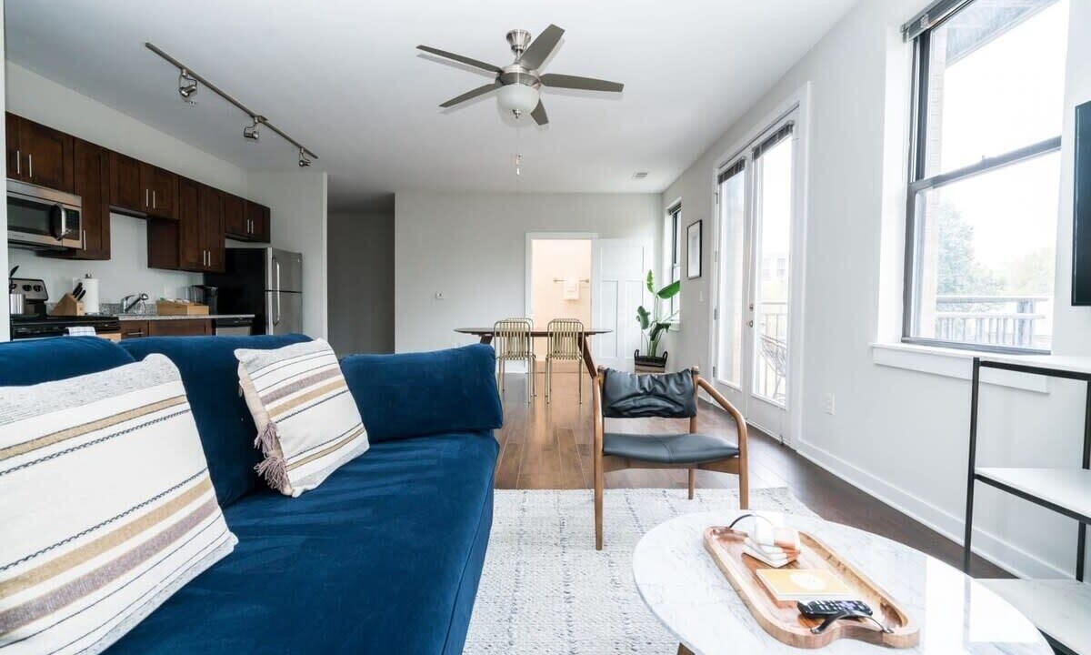 Photo of Livingroom in Hillsboro Village
