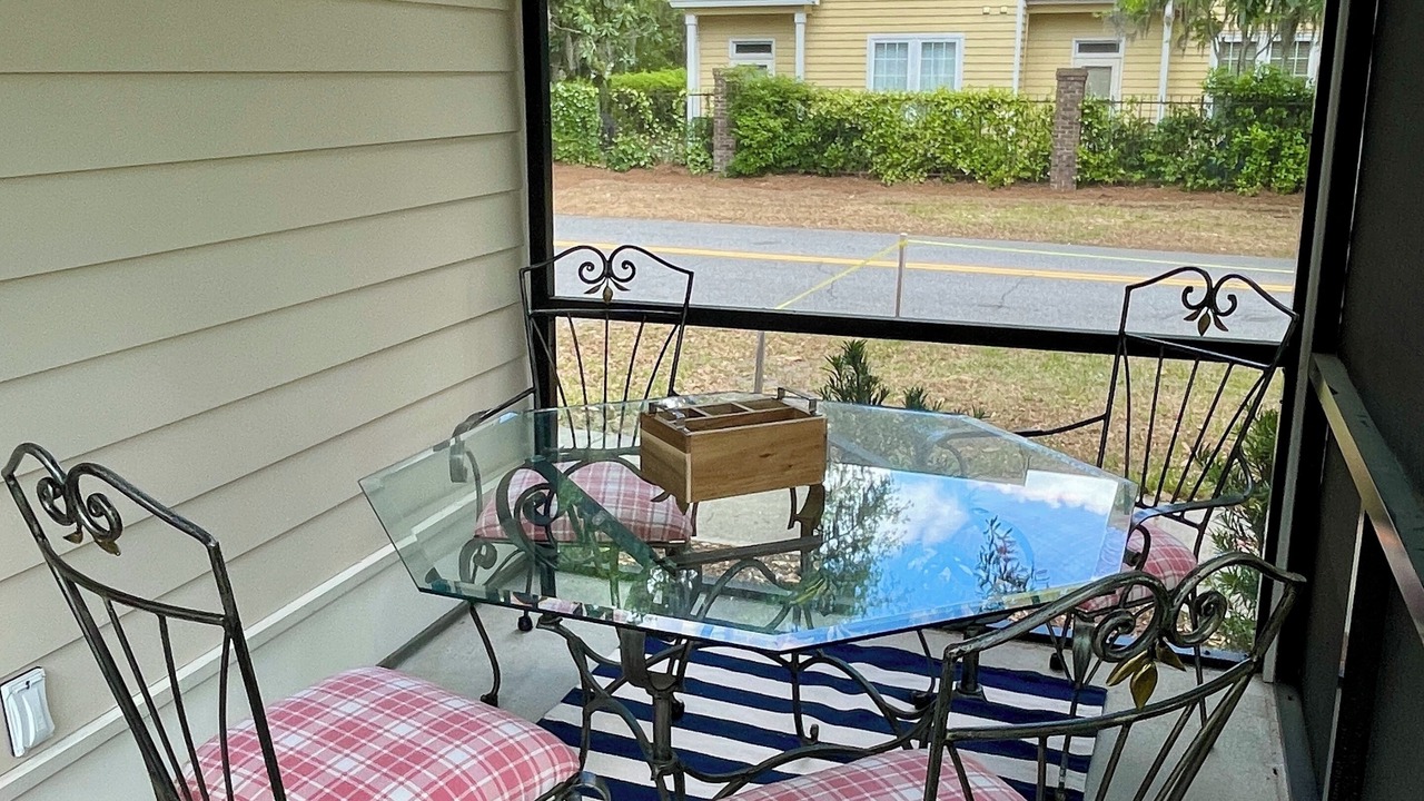 Photo of Outdoor in Uptown