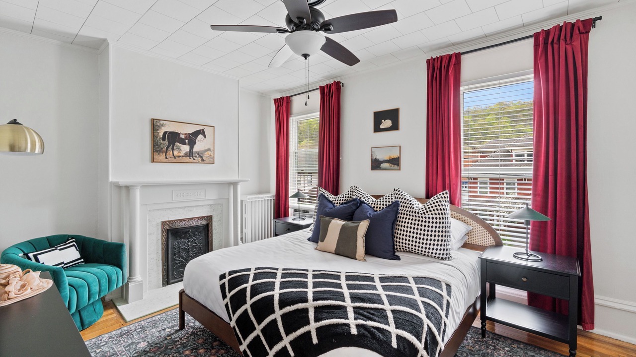 Photo of Bedroom in Frankfort