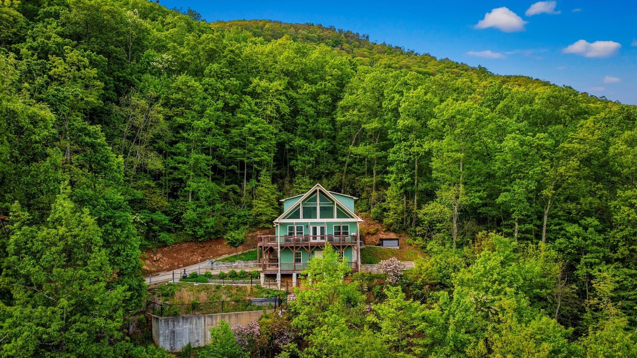Photo of Others in Maggie Valley
