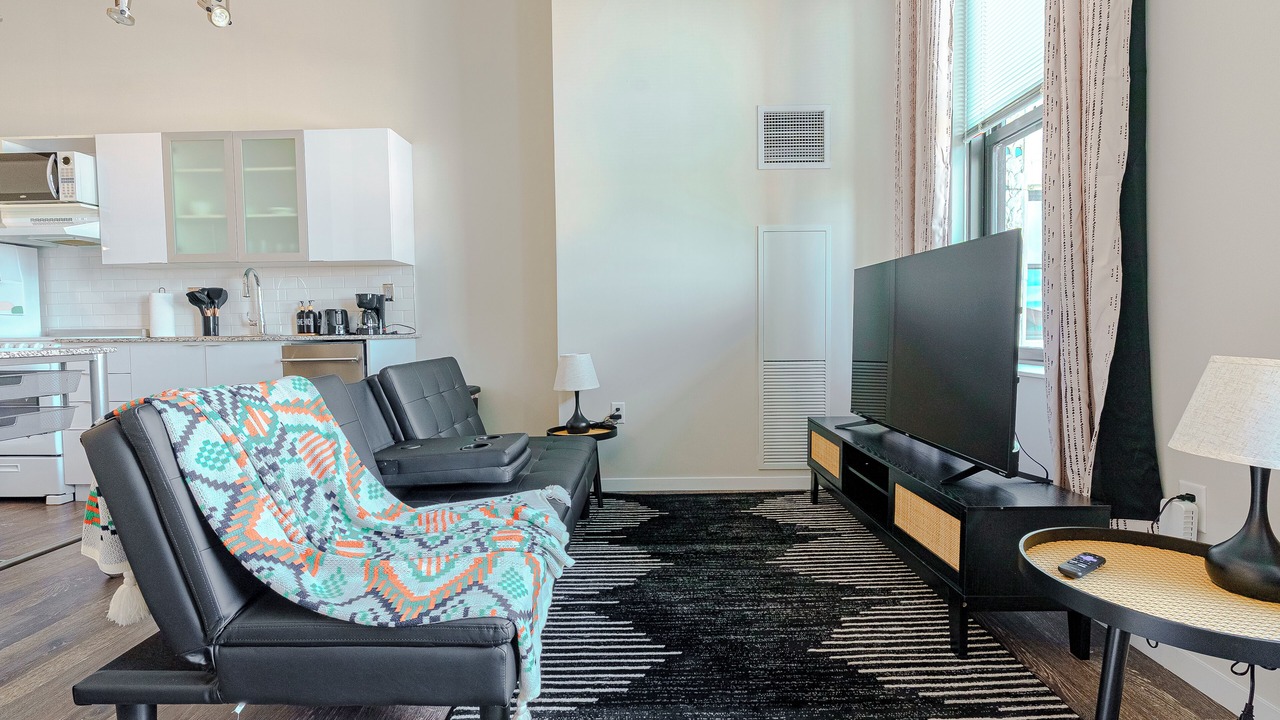 Photo of Livingroom in Downtown Cincinnati