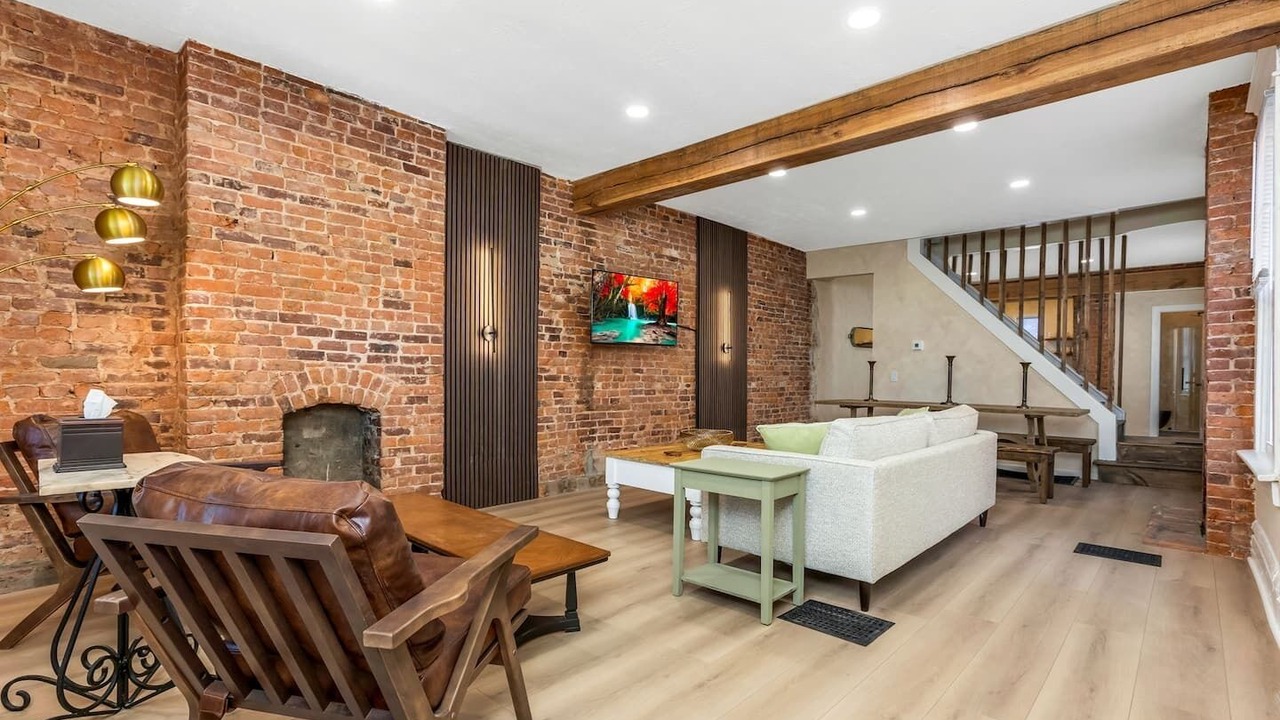 Photo of Livingroom in Franklin Park