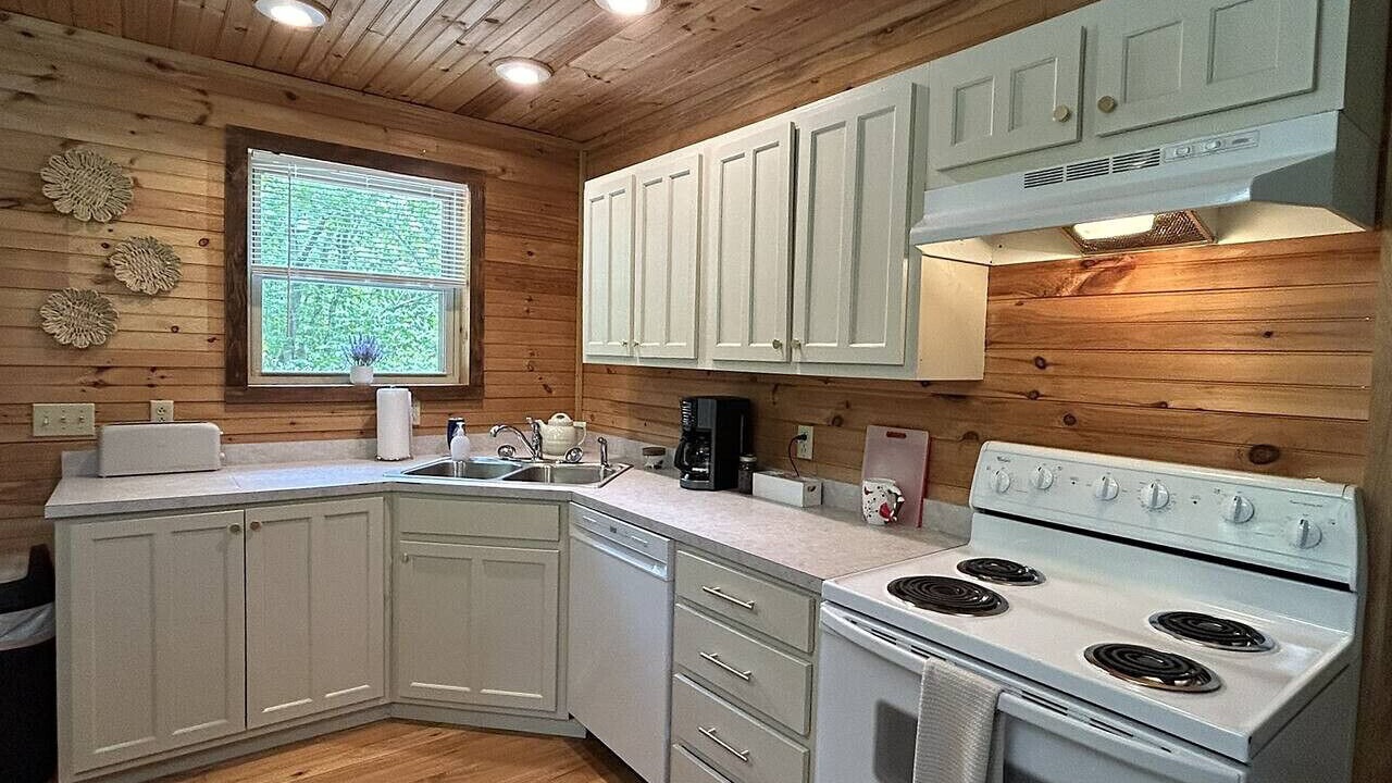 Photo of Kitchen in Lynn Garden