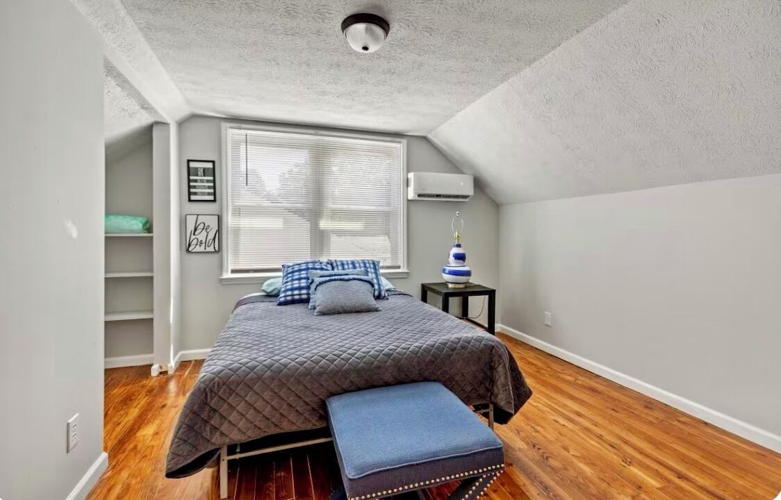 Photo of Bedroom in Lexington