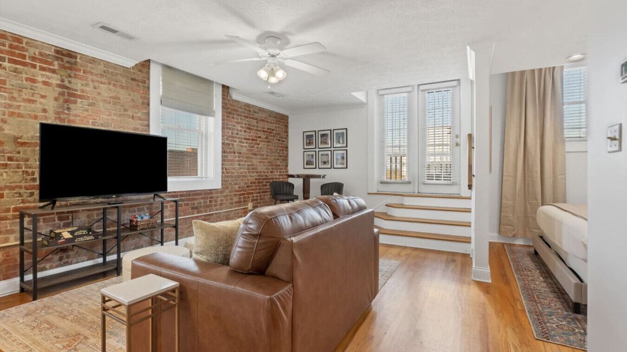 Photo of Livingroom in Maryville