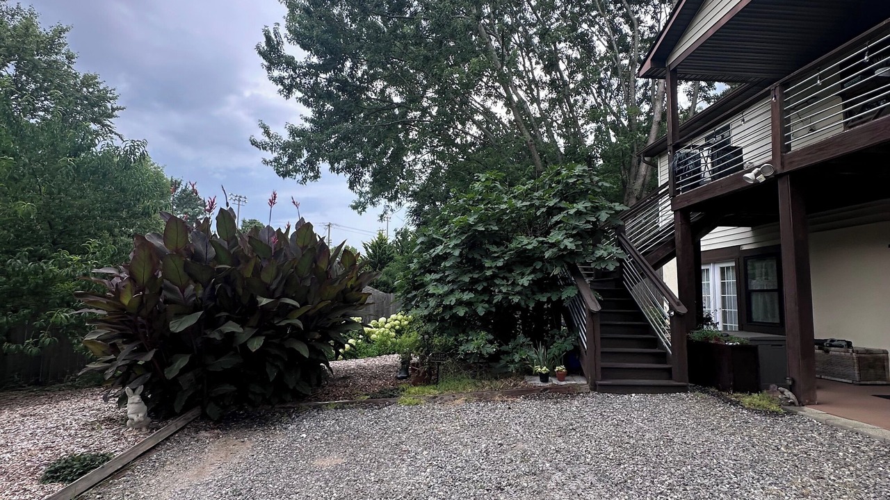 Photo of Outdoor in East End - Valley Street