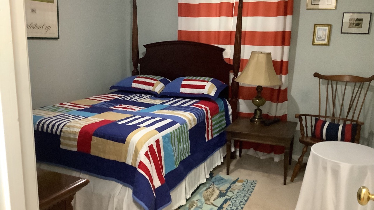 Photo of Bedroom in Summerville Historic District
