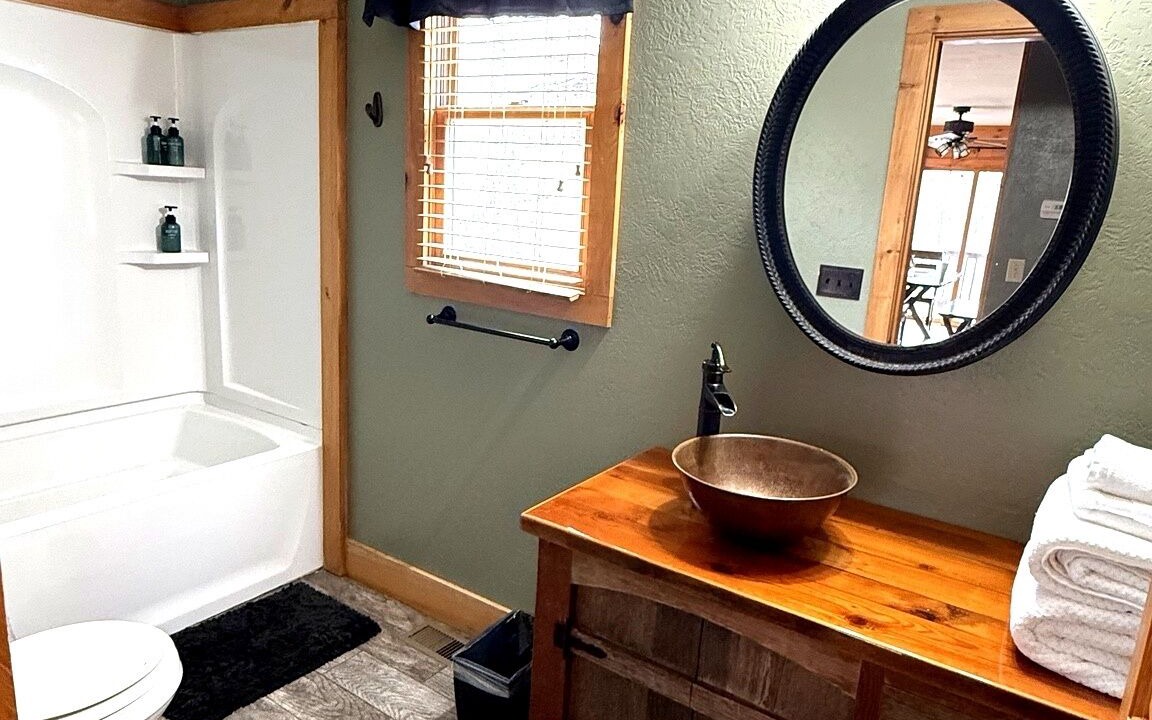 Photo of Bathroom in Vein Mountain