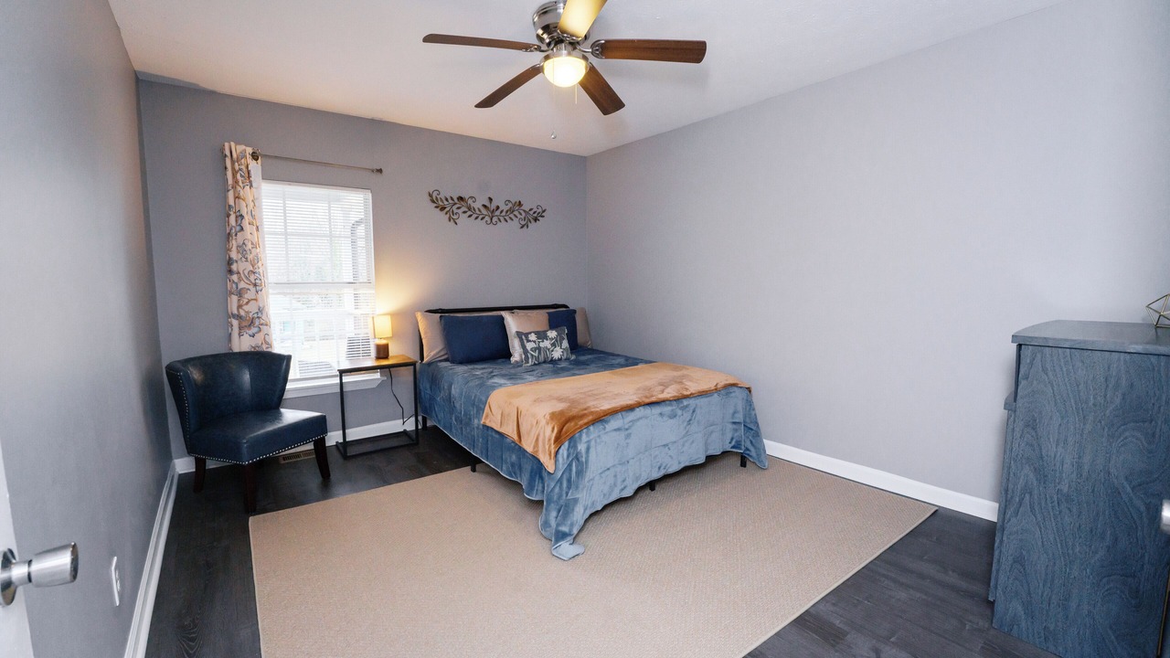 Photo of Bedroom in Knoxville