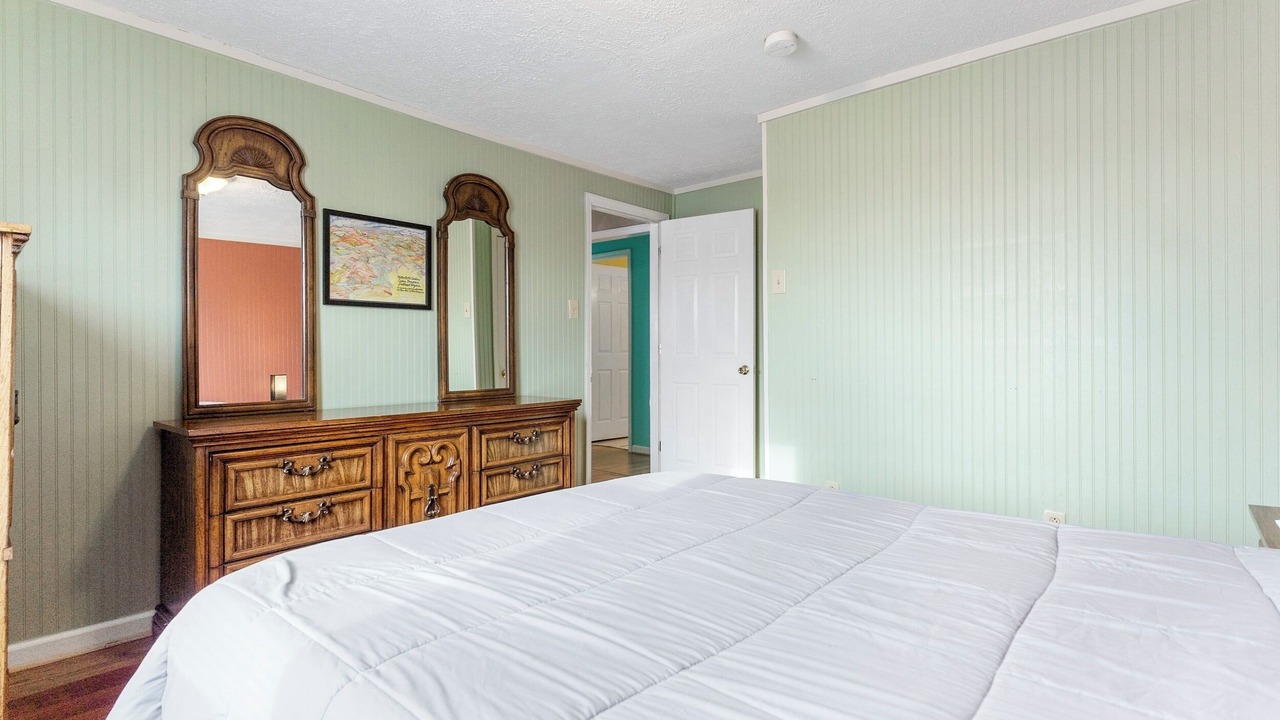 Photo of Bedroom in Bristol