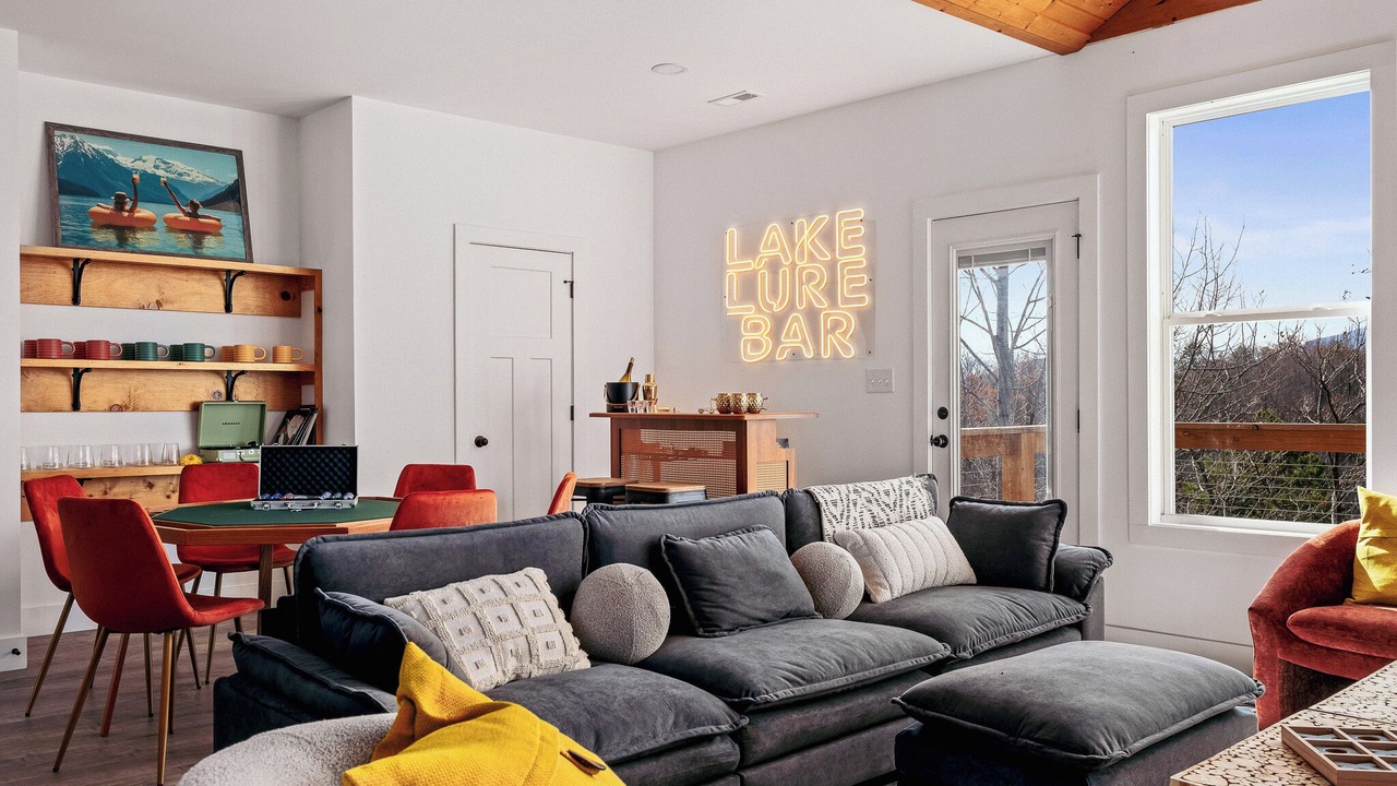 Photo of Livingroom in Sunset Cove