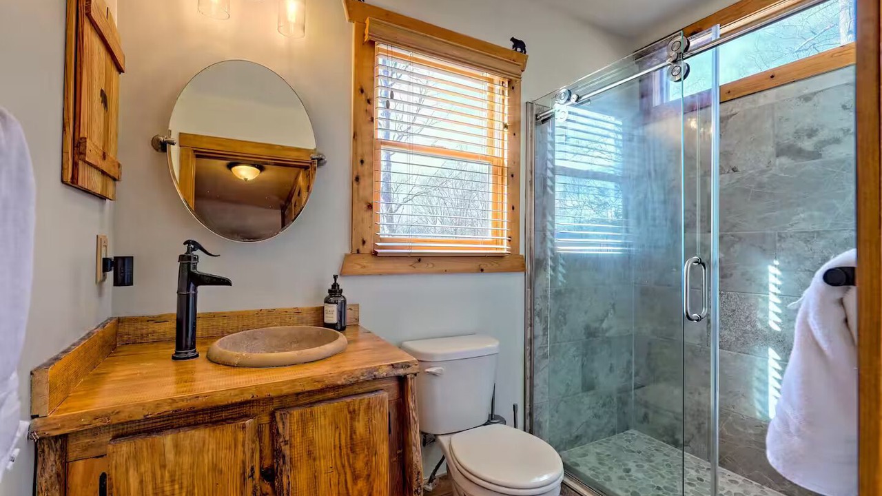Photo of Bathroom in Hiawassee