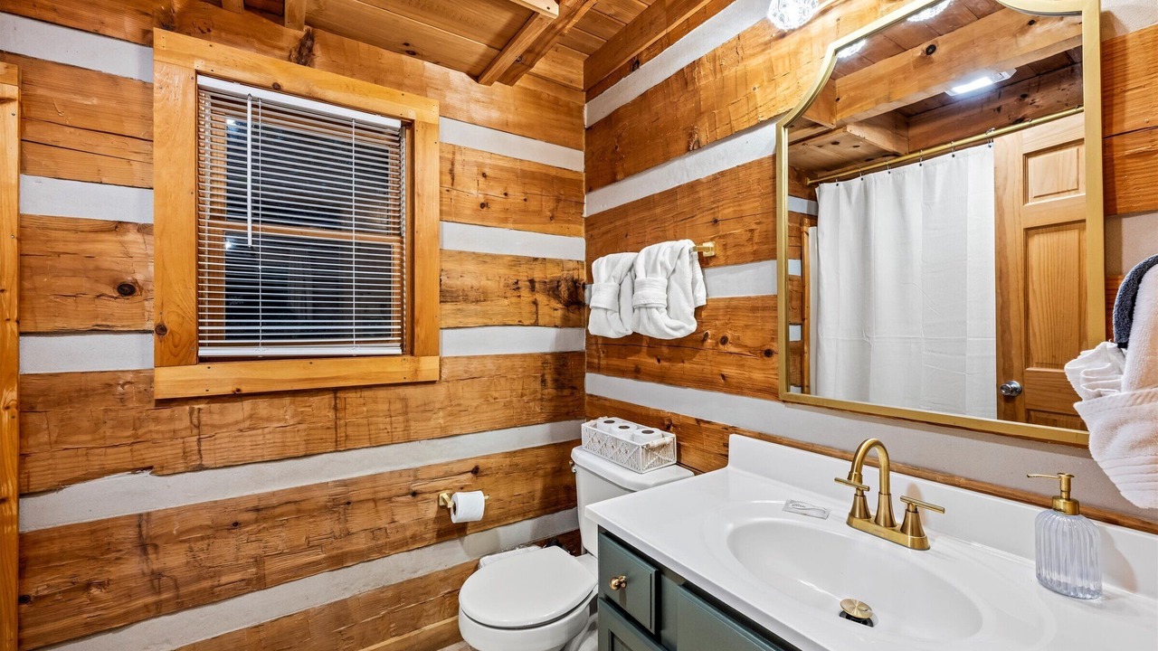 Photo of Bathroom in Sevierville