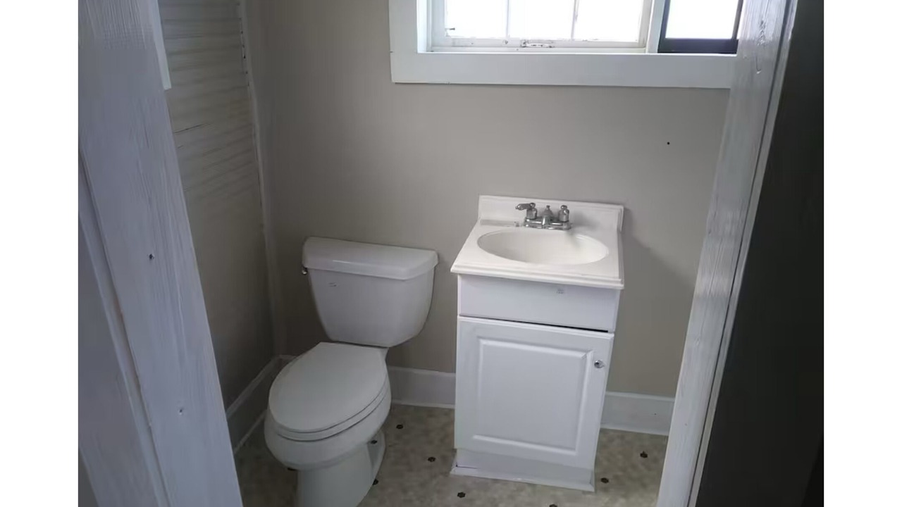Photo of Bathroom in Gay