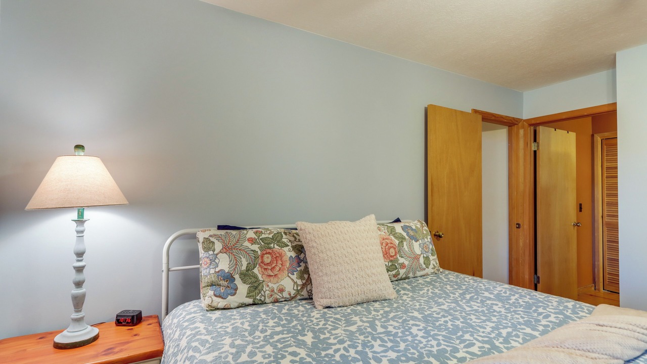 Photo of Bedroom in Blairsville
