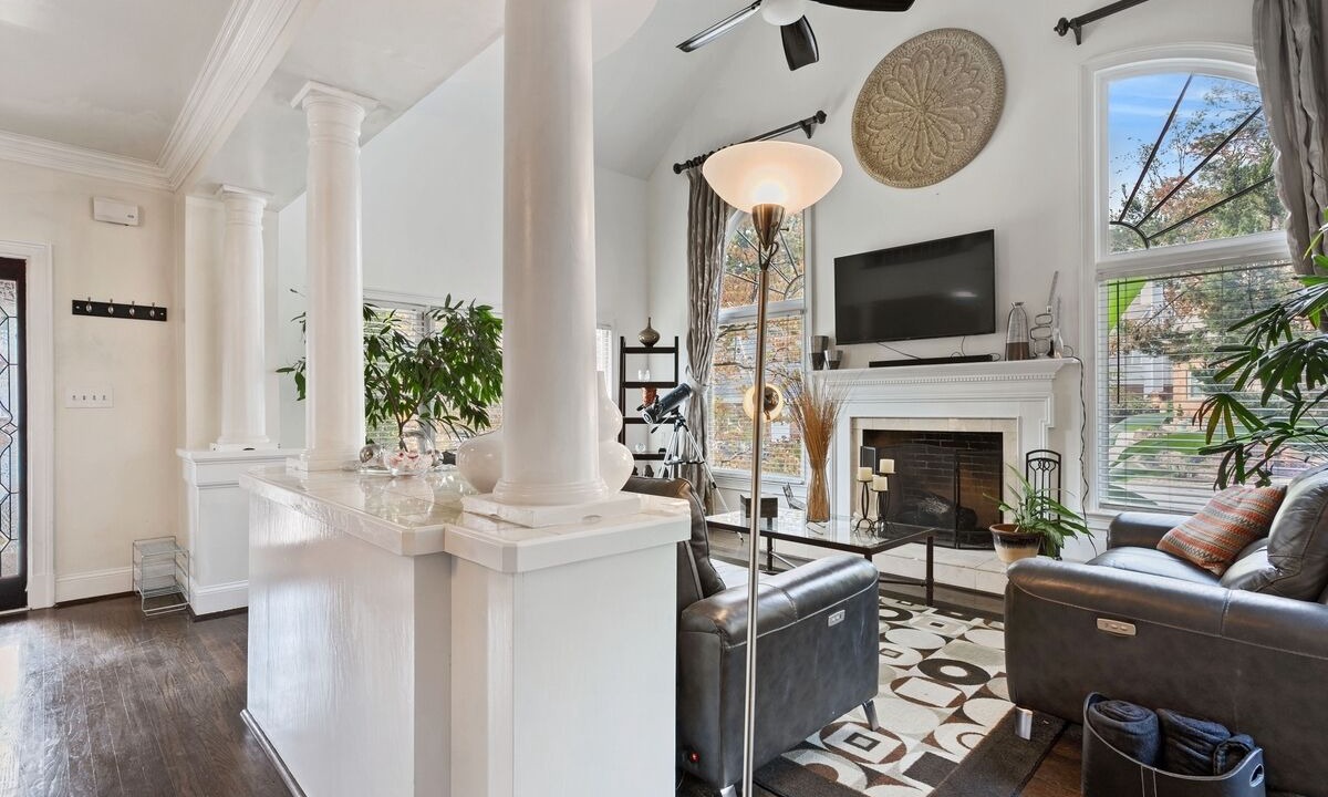Photo of Livingroom in Northlake