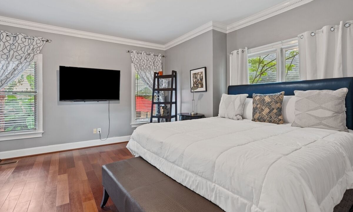 Photo of Bedroom in Northlake