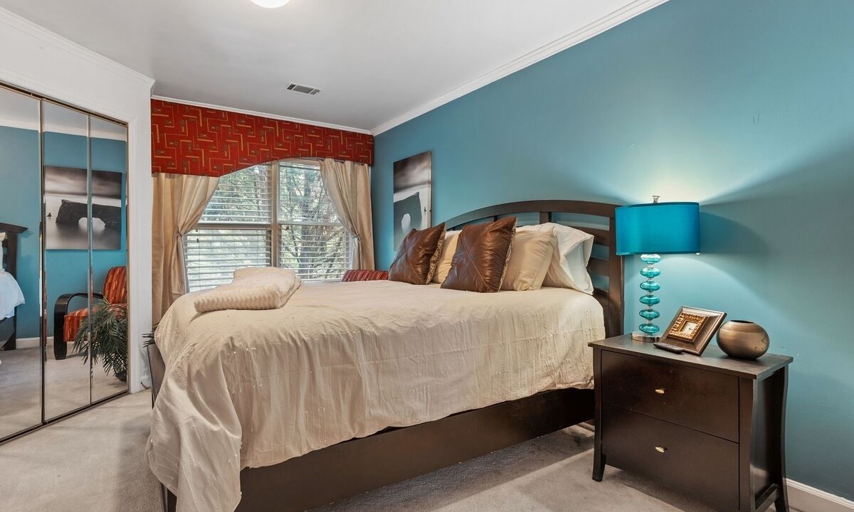 Photo of Bedroom in Northlake
