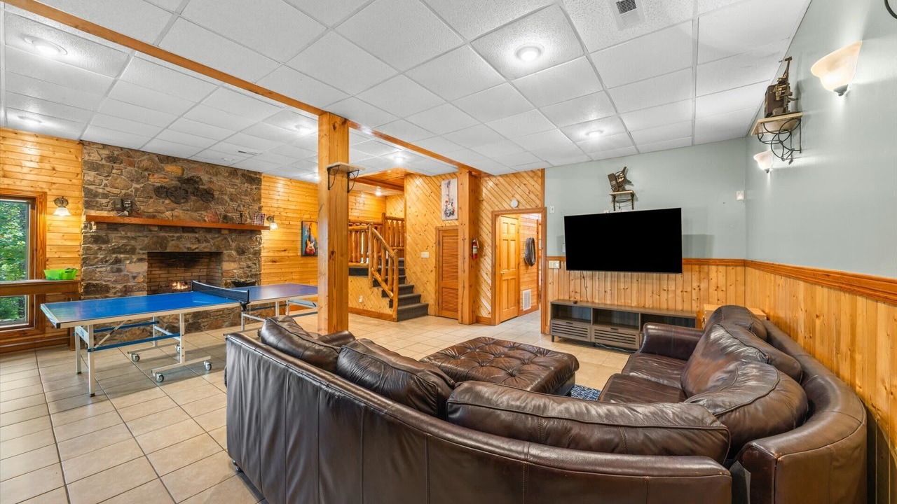Photo of Bedroom in Byrdstown