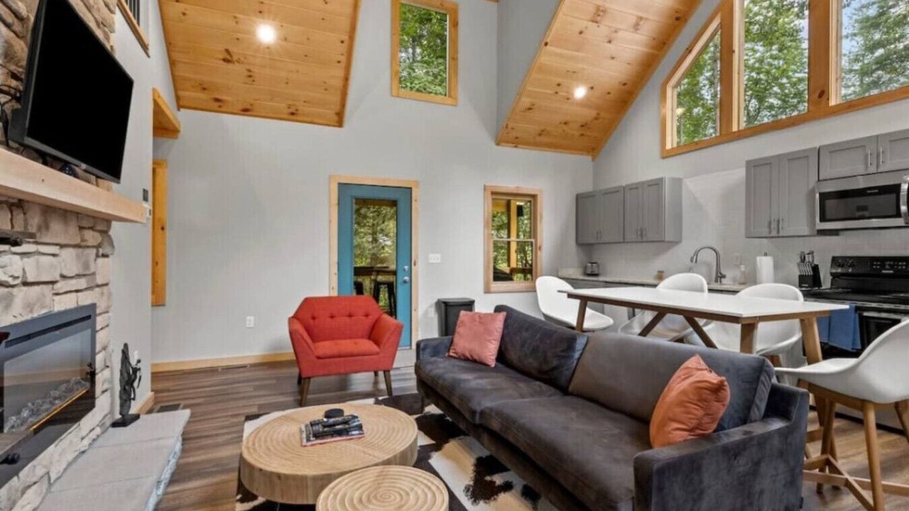 Photo of Livingroom in Campton