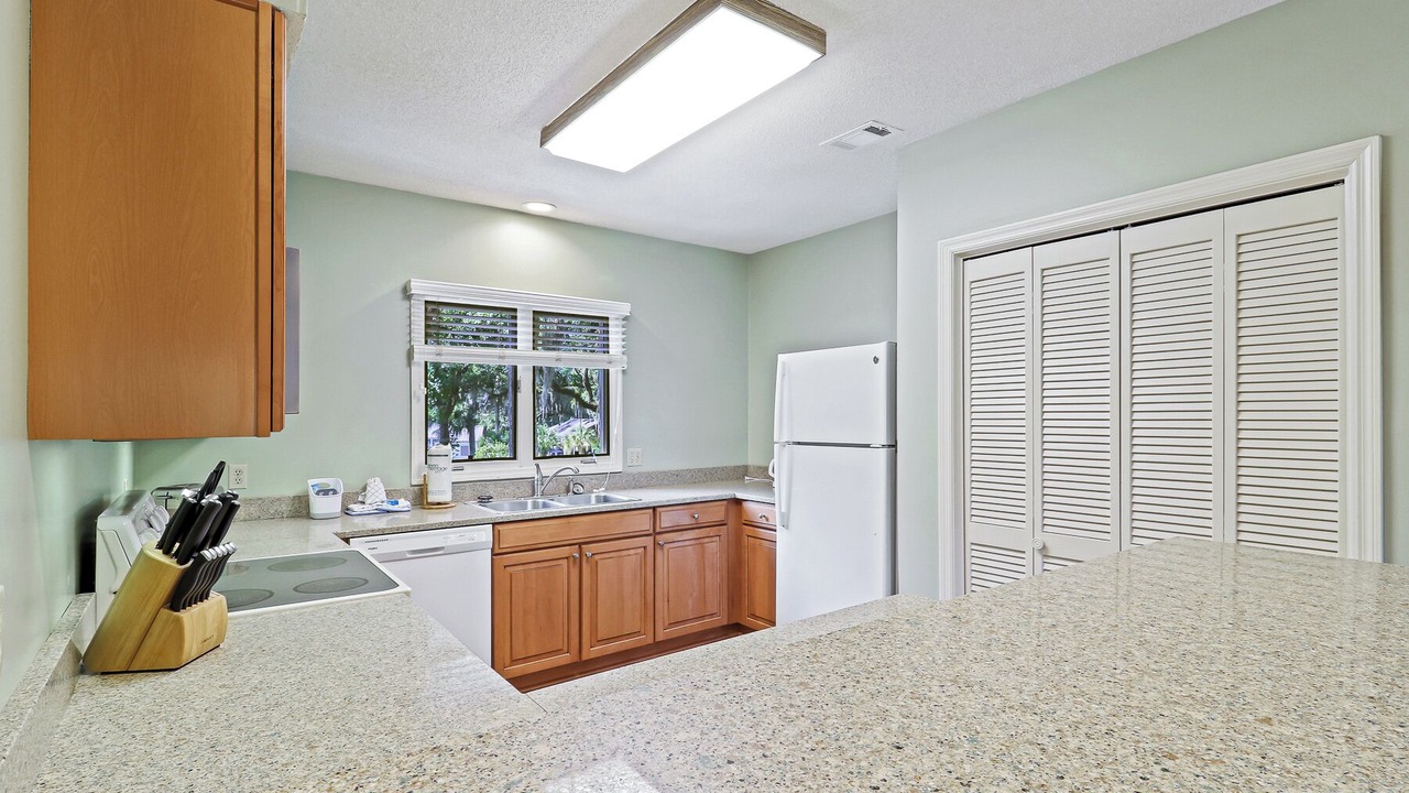 Photo of Kitchen in Shipyard Plantation