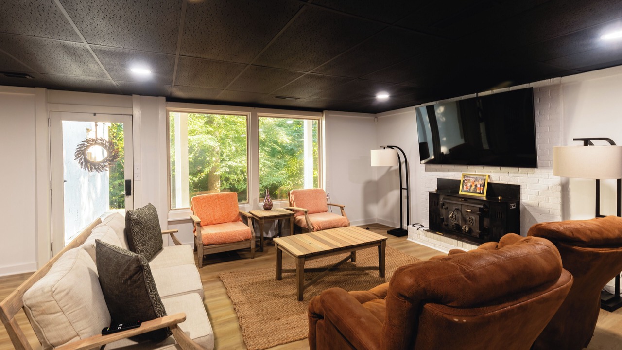 Photo of Livingroom in Clemson