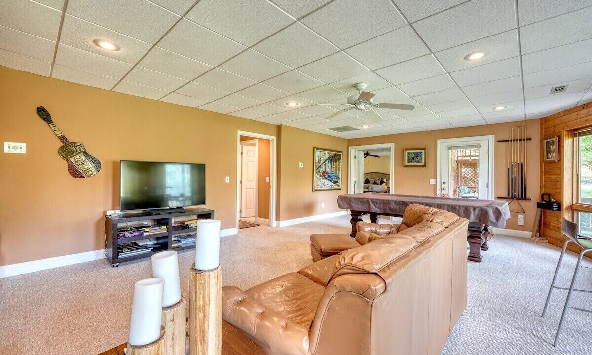 Photo of Livingroom in Young Harris