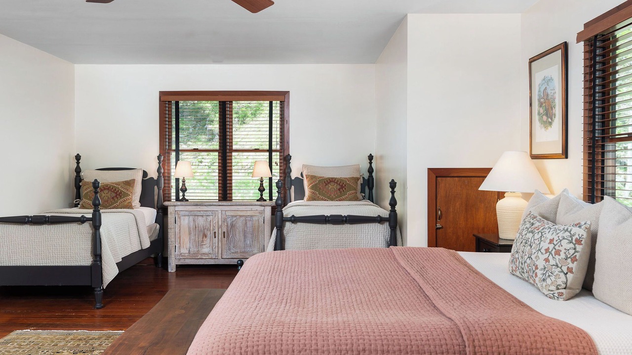 Photo of Bedroom in Williamsville
