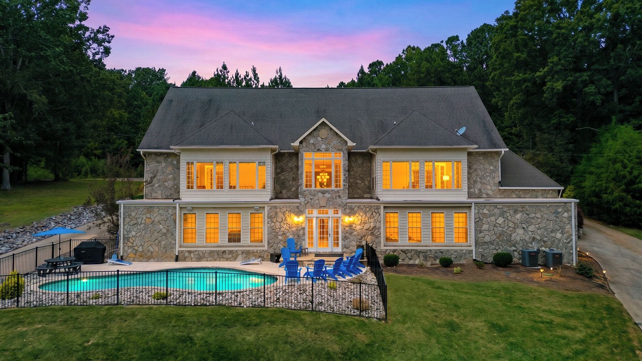 Photo of Outdoor in Troutman