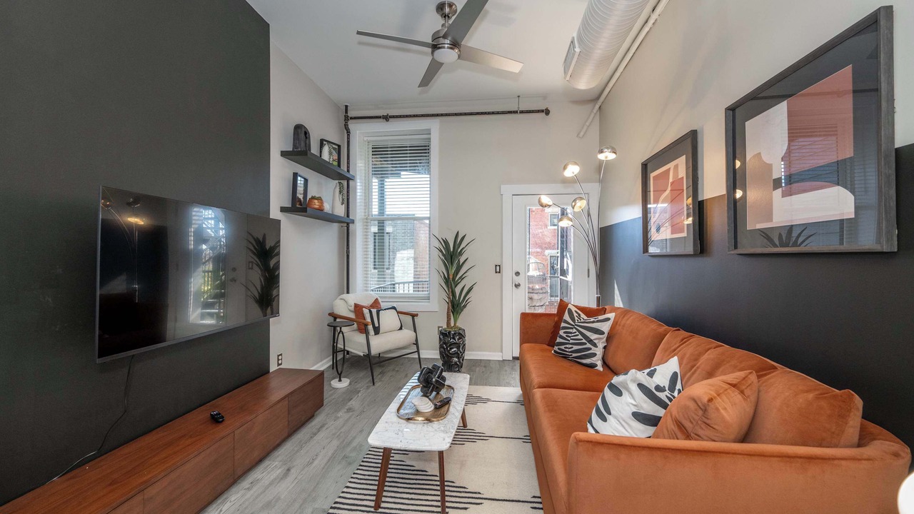 Photo of Bedroom in Mount Auburn