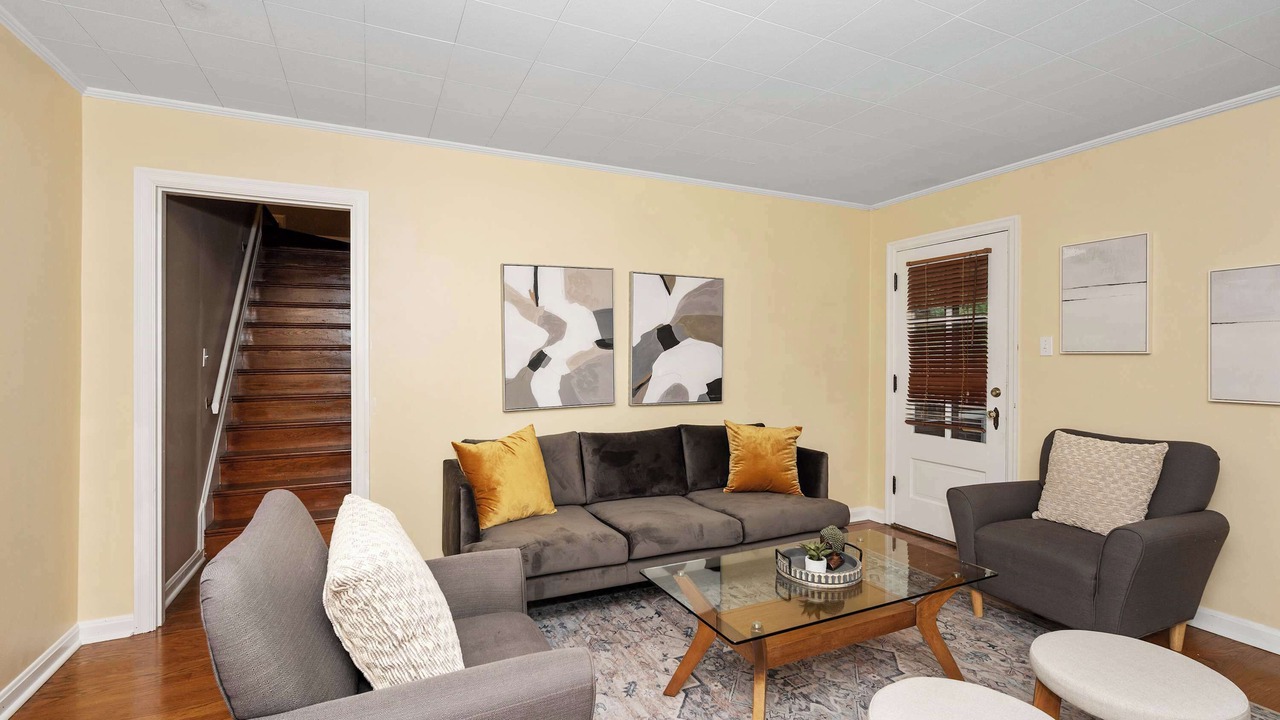 Photo of Bedroom in Roselawn Finance