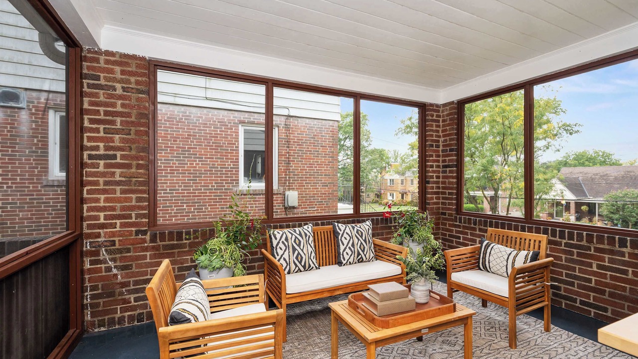 Photo of Outdoor in Roselawn Finance
