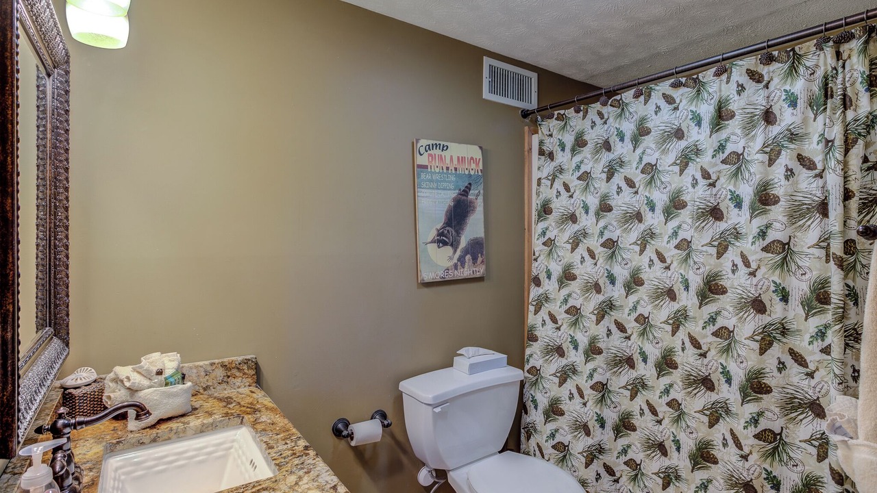 Photo of Bathroom in Seven Devils