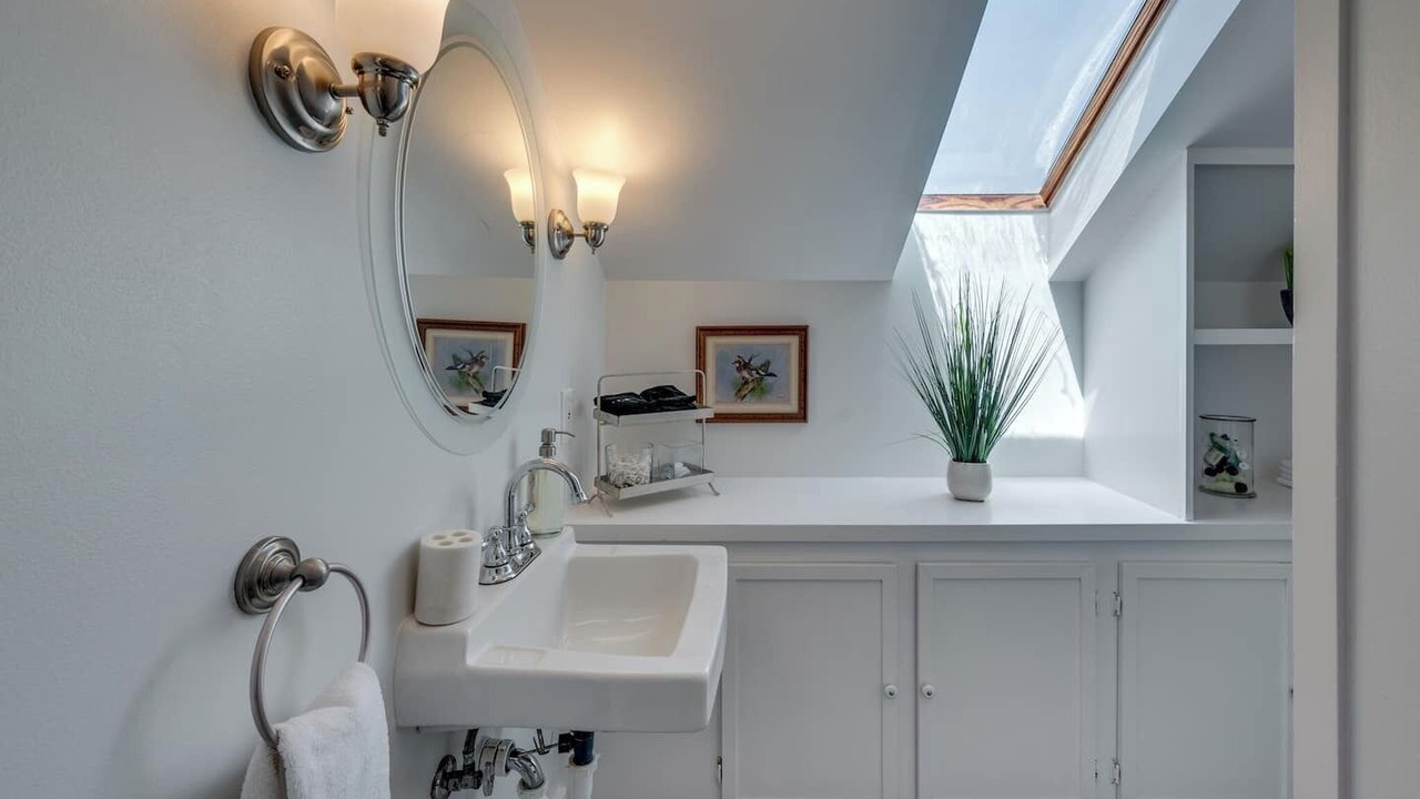 Photo of Bathroom in Lockeland Springs