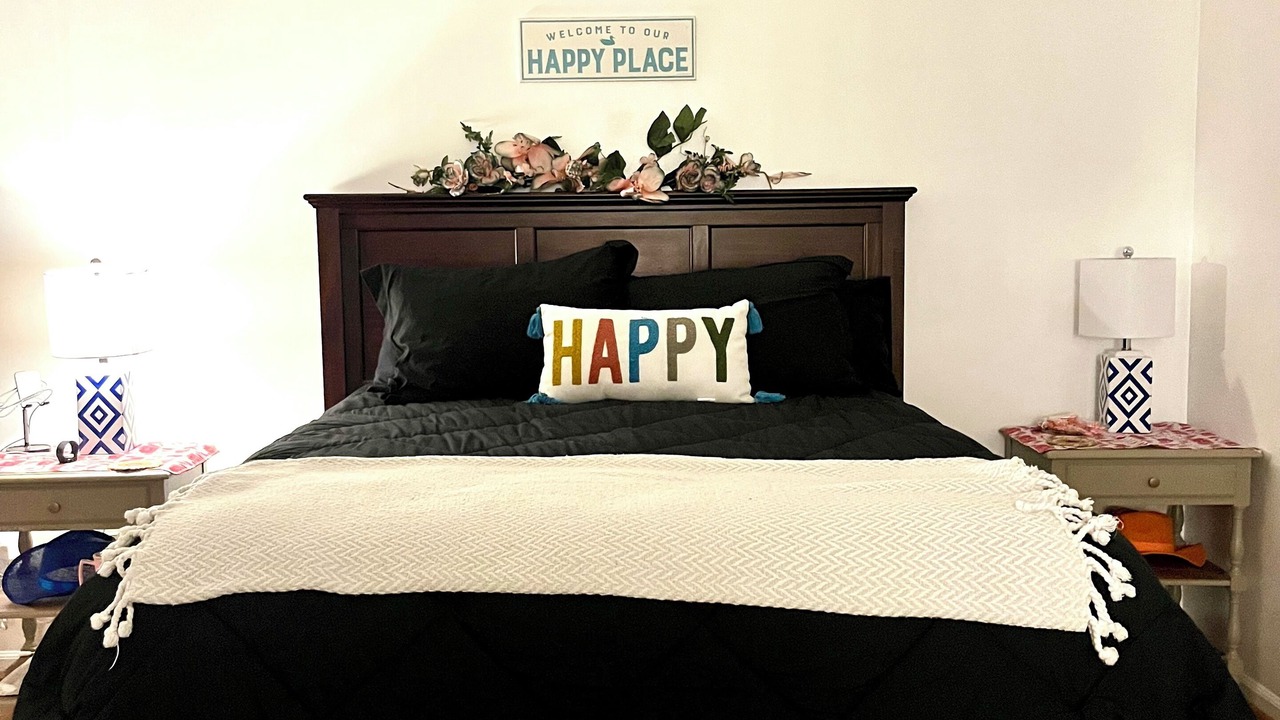 Photo of Bedroom in Lookout Valley Neighborhood Association