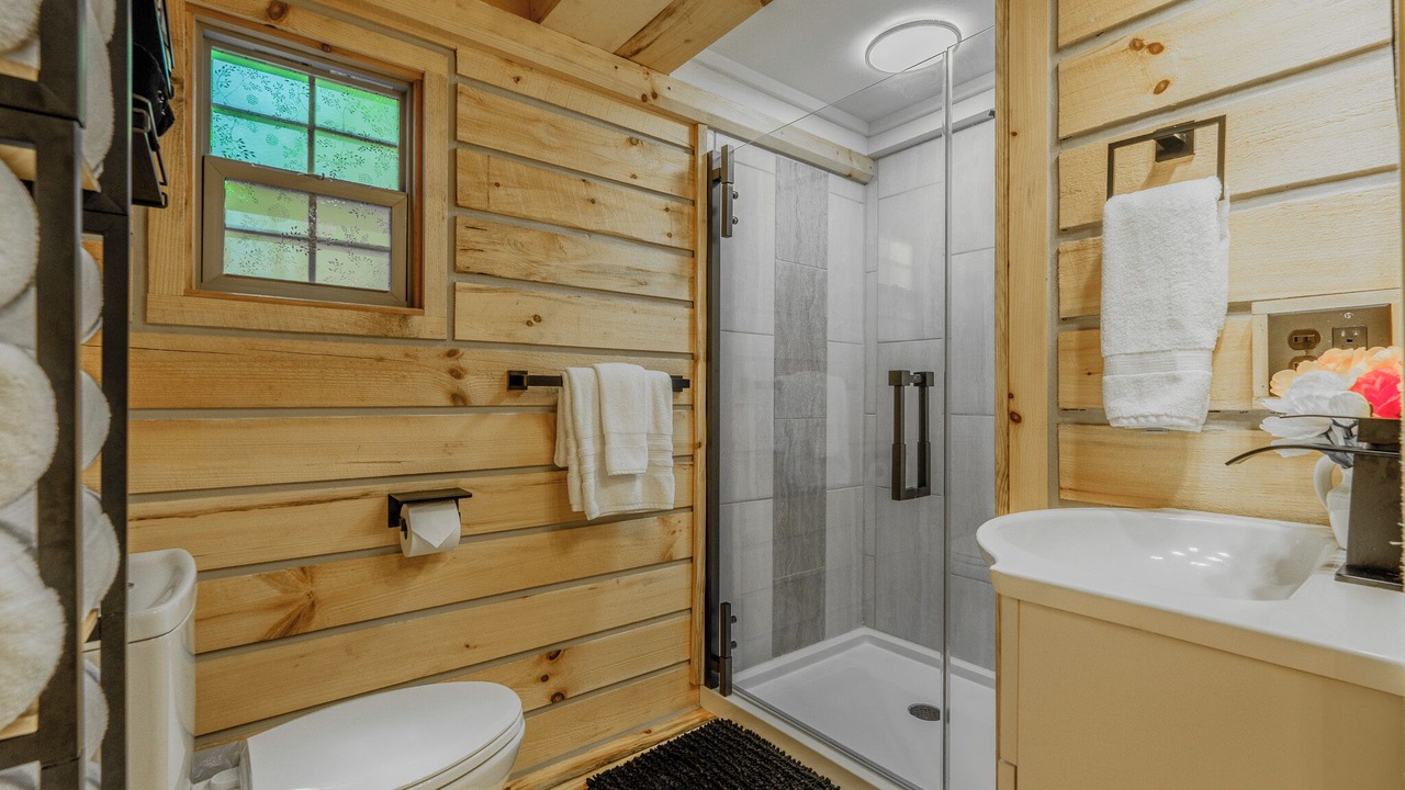 Photo of Bathroom in Elizabethton