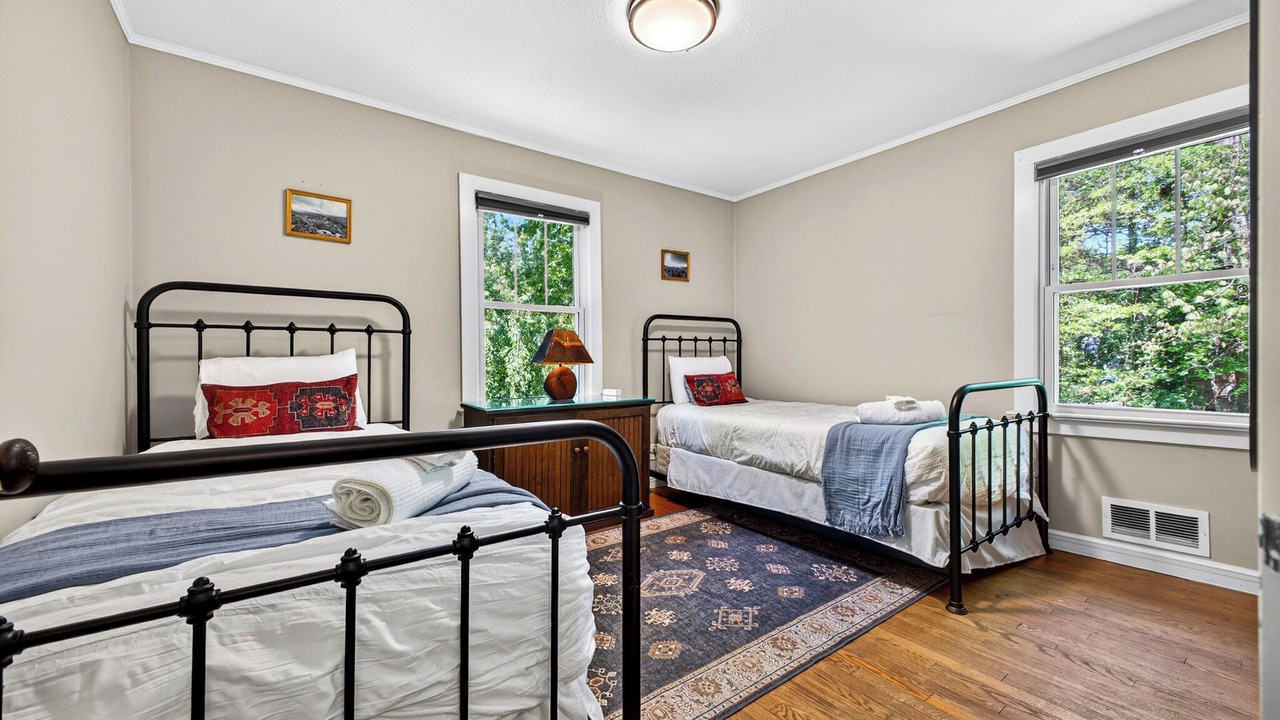 Photo of Bedroom in Black Mountain